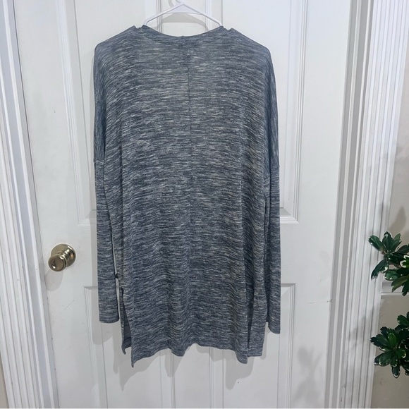 Old navy gray women’s cardigan sz med - Picture 4 of 5